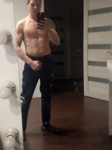 Алексей, Красноярск, 35 лет, 1 ребенок. Рост 172. Вес 70 спортивное телосложение, миловидный мужчина.