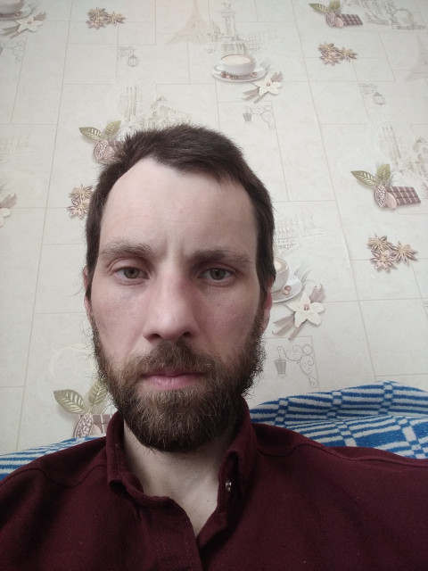 Дмитрий, Россия, Бежецк, 41 год. Познакомлюсь с женщиной для любви и серьезных отношений, брака и создания семьи, воспитания детей, рождения...  Анкета 885115. 