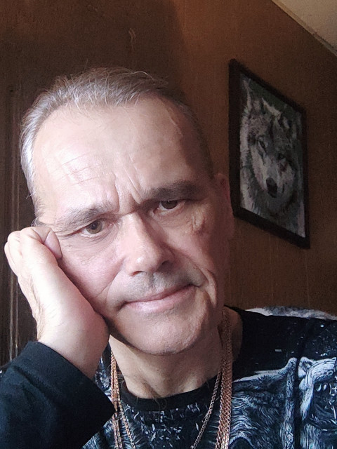 Игорь, Санкт-Петербург, м. Ладожская, 55 лет. 171 см, стройное телосложение, черные волосы и карие глаза, есть татуировки