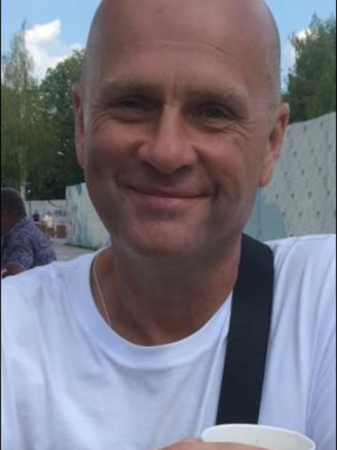 Александр, Великие Луки, 48 лет, 2 фото. Он ищет её: женщину для любви и серьезных отношений, брака и создания семьи.  Анкета 885630. 