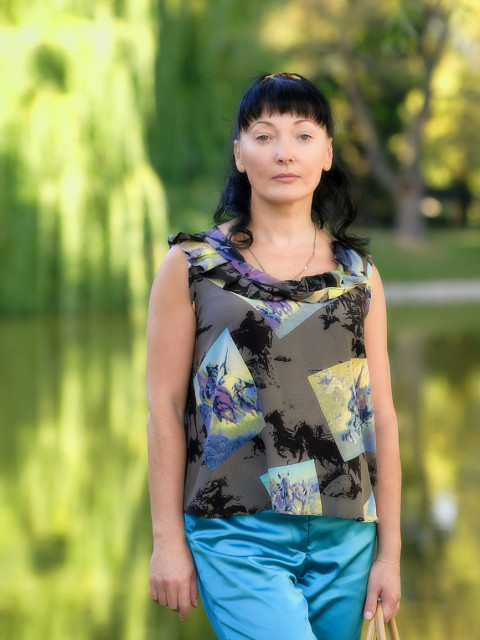 Катя, Россия, Москва, 44 года. Ищу: Разных. Для всяких разных целей. Гвоздь в стену забить, и не один, без гвоздей стена - не стена. Полок...  Анкета 885653. 