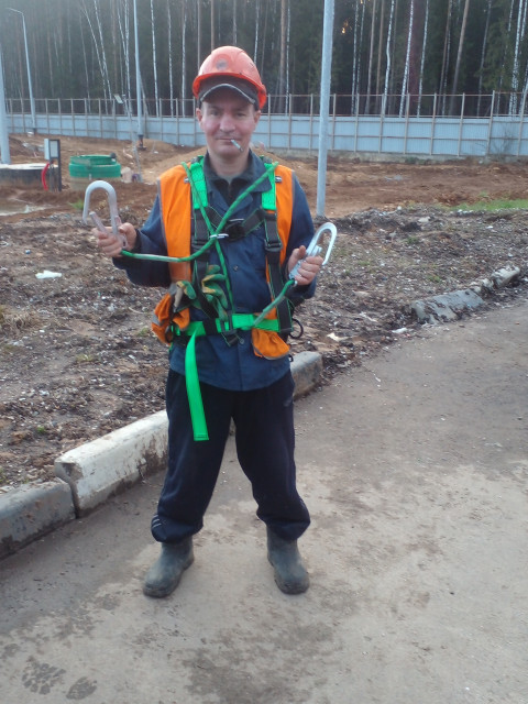 Нам все высоты покорны.