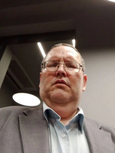 Станислав Олегович Прочный, Россия, Верхняя Пышма, 51 год. Он ищет её: Человека со всеми его недостатками и достоинствами. Все мы люди. женщину для серьезных отношений, бр  Анкета 886080. 