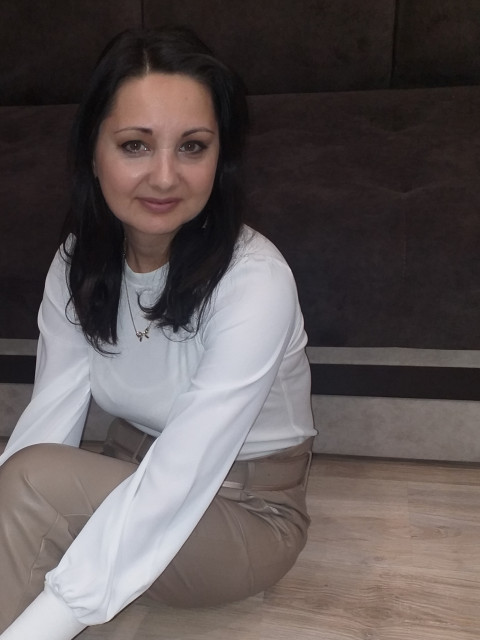 Алена, Минск, м. Спортивная, 40 лет, 2 ребенка. Познакомлюсь с мужчиной для любви и серьезных отношений.  Анкета 886203. 