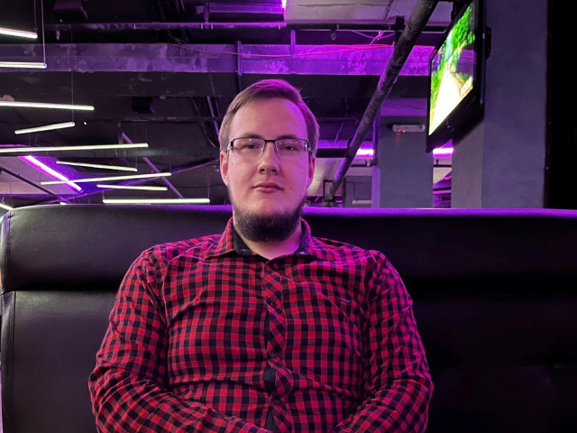 Владимир, Омск, 28 лет. Познакомлюсь с женщиной для любви и серьезных отношений, гостевого брака.  Анкета 886209. 