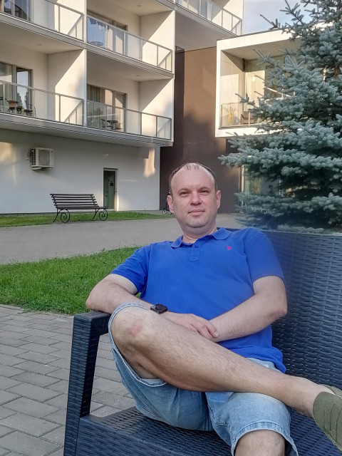 Stanislav, Нарва, 44 года. Познакомлюсь с женщиной для любви и серьезных отношений.  Анкета 886609. 