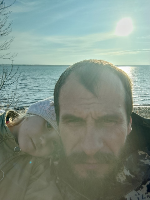 Николай, Донецк, 37 лет, 4 ребенка, 1 фото. В данный момент общение потом как пойдёт будет видно