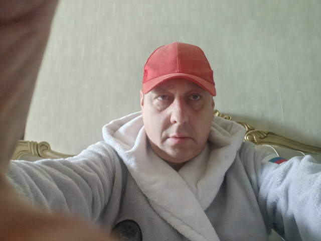 Алексей, Россия, Яхрома, 52 года. Ищу: Худощавого телосложения. Вес примерно 50-60 кг. Рост роли не играет.  Анкета 887265. 