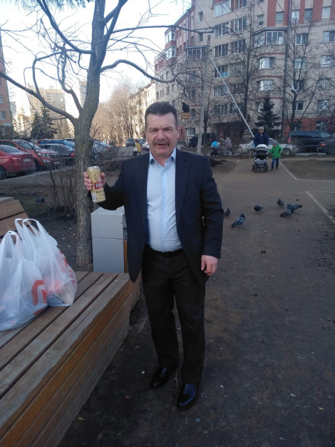 Дмитрий Евдокимов, Россия, Санкт-Петербург, 59 лет, 1 ребенок. Ищу: Добрая, лёгкая на подъём. Не зануда.  Анкета 887436. 