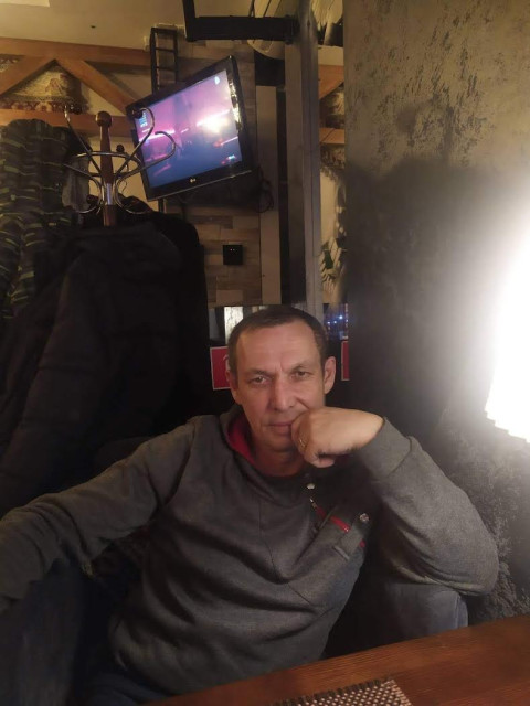 Alik, Казань, 56 лет. Он ищет её: женщину для любви и серьезных отношений, дружбы и общения.  Анкета 887470. 
