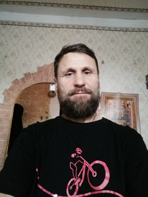 Геннадий Бабенко, Мелитополь, 52 года. Ищу: Православную! Красивая и добрая хозяйка по дому! Чтобы любила детей и мужа! И верная!  Анкета 887496. 