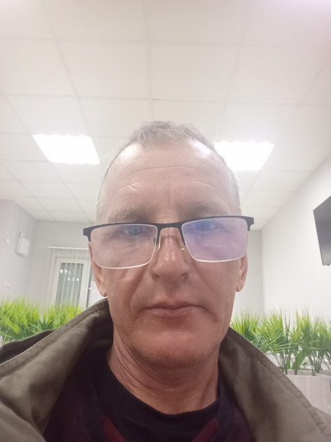 Андрей, Россия, Рославль, 52 года. Познакомлюсь с женщиной для любви и серьезных отношений.  Анкета 887519. 