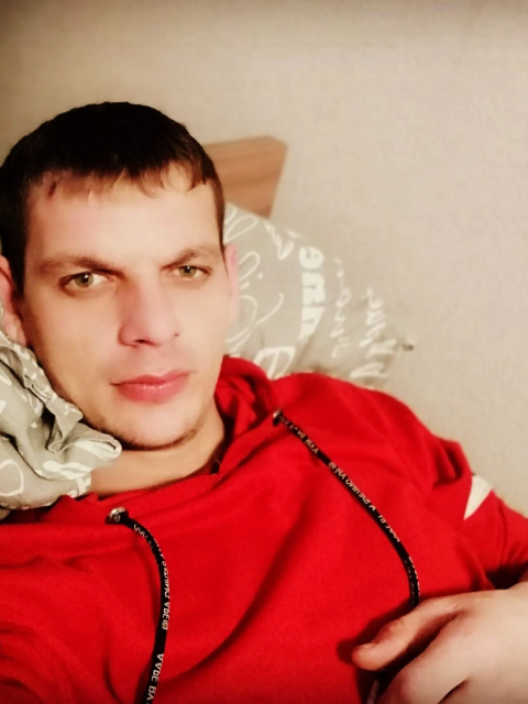 Влад, Москва, 37 лет, 1 ребенок, 2 фото. Ищу только тебя. Другие не пишите.