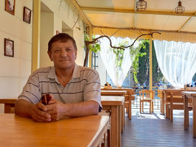 Сергей, Севастополь, 69 лет, 1 ребенок. Познакомлюсь с женщиной для любви и серьезных отношений.  Анкета 887761. 