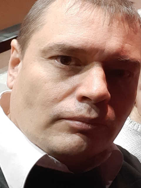 Иван, Россия, Екатеринбург, 45 лет, 2 ребенка. Познакомлюсь с женщиной, доброй и не конфликтной, заботливой. Для любви и серьезных отношений. Для создания...  Анкета 887968. 