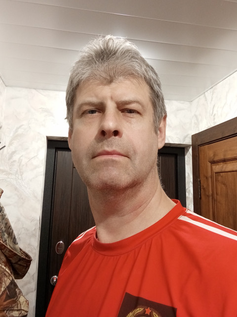 Александр, Россия, Москва, 54 года. Познакомлюсь с женщиной для любви и серьезных отношений, брака и создания семьи, дружбы и общения. 

Идиотская...  Анкета 888626. 