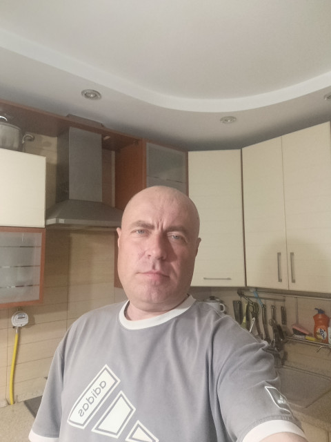 Алексей, Россия, Донецк, 48 лет, 1 ребенок. Познакомлюсь с женщиной, которая не предаст и будет верной спутницей жизни.  Анкета 888718. 