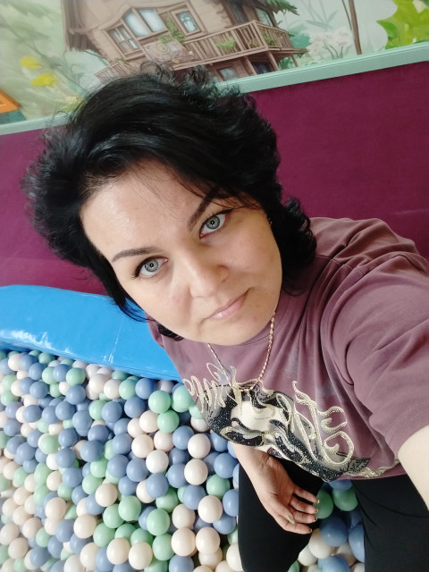Наталья, Россия, Батайск, 44 года, 2 ребенка. Познакомлюсь с мужчиной для дружбы и общения, дальше видно будет.  Анкета 888847. 