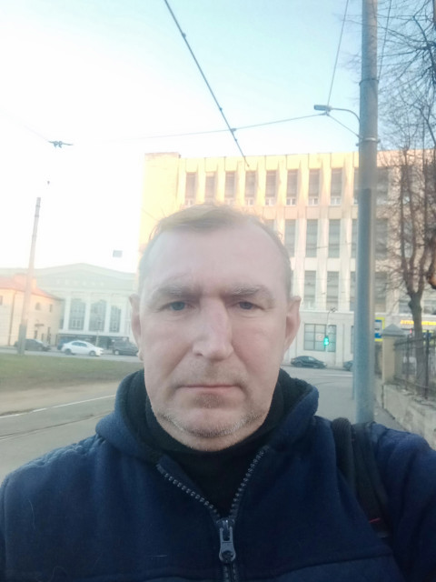 Павел, Россия, Санкт-Петербург, 53 года, 2 ребенка. Познакомлюсь с женщиной для дружбы и общения, при взаимной симпатии.  Анкета 888861. 