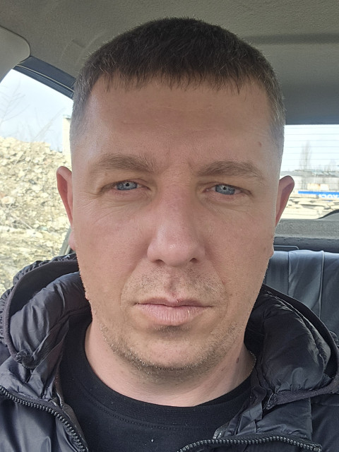 Сергей, Луганск, 39 лет, 2 ребенка. Познакомлюсь с женщиной для любви и серьезных отношений, брака и создания семьи, дружбы и общения.  Анкета 888906. 