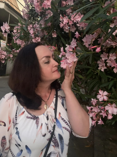 Елена, Курск, 47 лет. Познакомлюсь с мужчиной для любви и серьезных отношений, дружбы и общения.  Анкета 889032. 