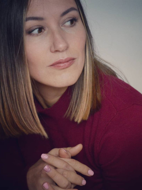 Анна, Россия, Санкт-Петербург, 42 года. Познакомлюсь с мужчиной для любви и серьезных отношений. Мне откликается когда есть внутренняя опора....  Анкета 889981. 