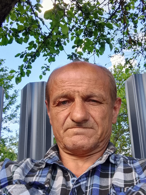 Юрий, Минск, Площадь Якуба Коласа, 51 год. Познакомлюсь с женщиной для любви и серьезных отношений, брака и создания семьи, воспитания детей, рождения...  Анкета 890003. 