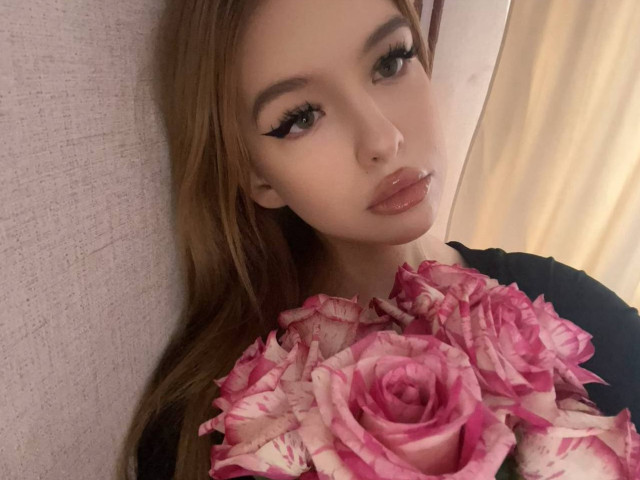 Алина, Ульяновск, 22 года. Хочу встретить приятного мужчину, искреннего, с добрым сердцем и душой, открытого и уверенного в себе...  Анкета 890103. 