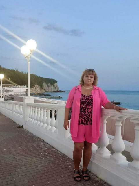Алина, Россия, Ярославль, 37 лет, 1 ребенок. Ищу: Надежное и сильное мужское плечо!  Анкета 890825. 