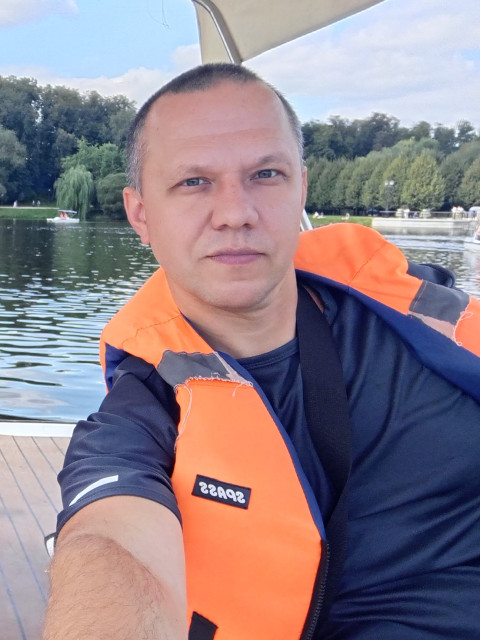 Сергей, Москва, м. Печатники, 46 лет, 2 ребенка. Познакомлюсь с женщиной для любви и серьезных отношений, брака и создания семьи, воспитания детей.  Анкета 891091. 