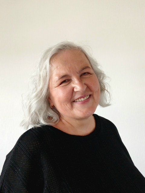 Флюра, Россия, Москва, 67 лет, 2 ребенка. Ищу спутника с активной жизненной позицией и хорошим чувством юмора.  Анкета 891128. 