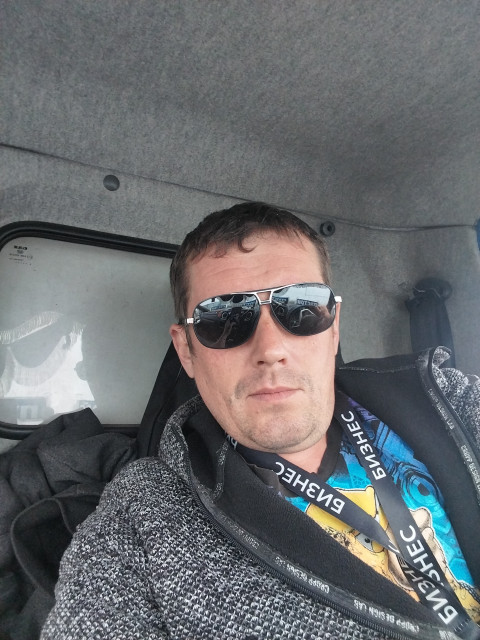 Сергей, Новокузнецк, 37 лет, 3 ребенка. Познакомлюсь с женщиной для любви и серьезных отношений, брака и создания семьи.  Анкета 891639. 