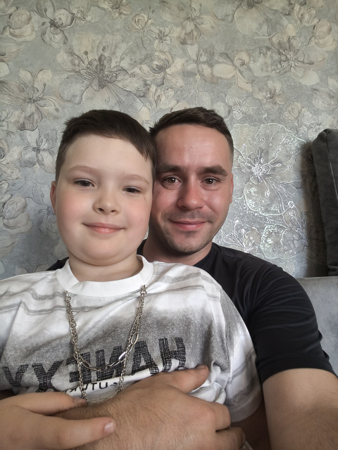 Александр, Россия, Орёл, 30 лет, 1 ребенок. Познакомлюсь с женщиной для любви и серьезных отношений, воспитания детей, рождения совместных детей....  Анкета 891689. 
