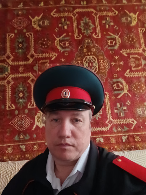 Александр, Россия, Омск, 47 лет. Познакомлюсь с женщиной для любви и серьезных отношений, воспитания детей. Серьезной и верной  Анкета 891819. 