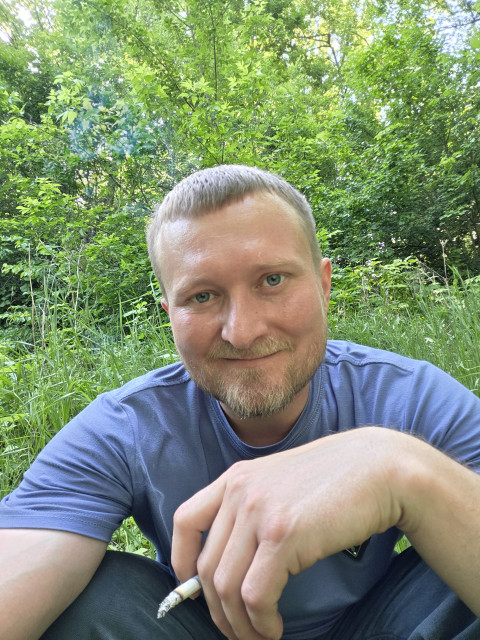 Валентин, Луганск, 38 лет, 2 фото. Познакомлюсь с женщиной для дружбы и общения.  Анкета 892103. 