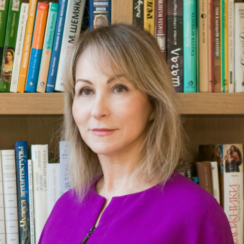 Елена Данилова, Россия, Санкт-Петербург, 58 лет, 1 ребенок. Ищу нормального, адекватного мужчину с руками, растущими откуда надо, и с работающей головой. Все остальное...  Анкета 892221. 