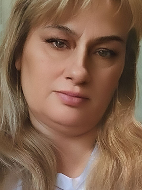 Елена, Россия, Донецк, 50 лет, 2 ребенка. Познакомлюсь с мужчиной для любви и серьезных отношений. Без вредных привычек. Серьезного, трудолюбивого,...  Анкета 892302. 