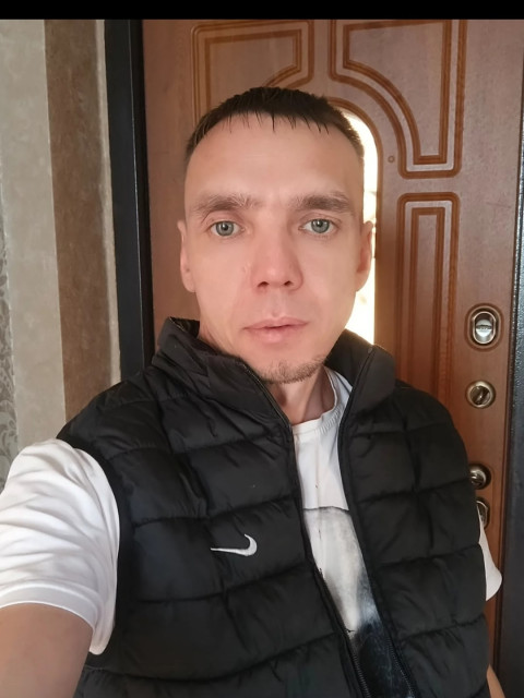 Сергей, Москва, м. Марьино, 38 лет, 2 ребенка. Ищу девушку для серьёзных отношений создания семьи