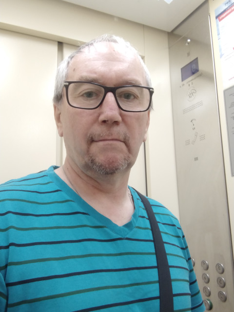Станислав, Россия, Санкт-Петербург, 55 лет, 1 ребенок. Познакомлюсь с женщиной обычного телосложения (от 43 до 53) для любви и серьезных отношений, брака и...  Анкета 892379. 