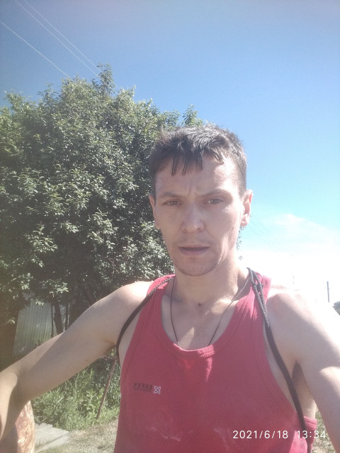 Павел, Калининград, 45 лет. Познакомлюсь с женщиной для брака и создания семьи, воспитания детей.  Анкета 892565. 