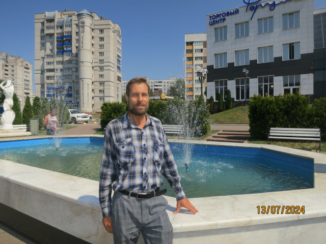 Егор, Беларусь, Могилёв, 51 год. Познакомлюсь с женщиной без вредных привычек для любви и серьезных отношений, брака и создания семьи,...  Анкета 892628. 
