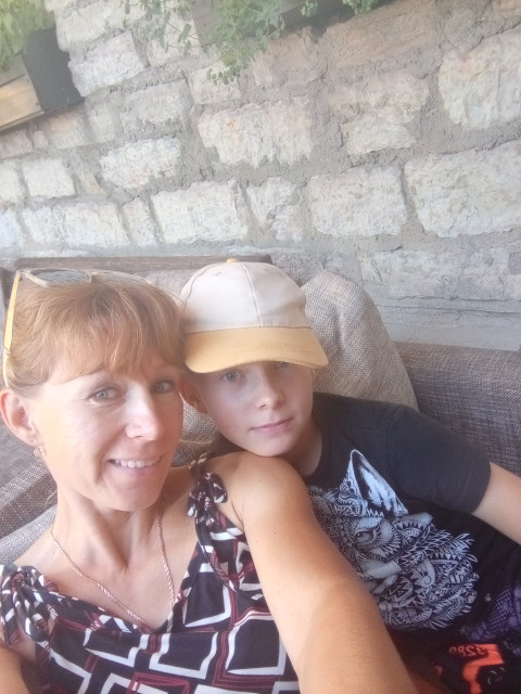 Анна, Россия, Западная Двина, 46 лет, 1 ребенок. Познакомлюсь с мужчиной для брака и создания семьи, дружбы и общения.  Анкета 893321. 