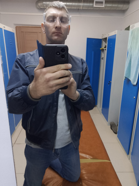 Владимир Гладких, Россия, Усолье-Сибирское, 38 лет, 1 ребенок. Ищу: Отношения  Анкета 893441. 