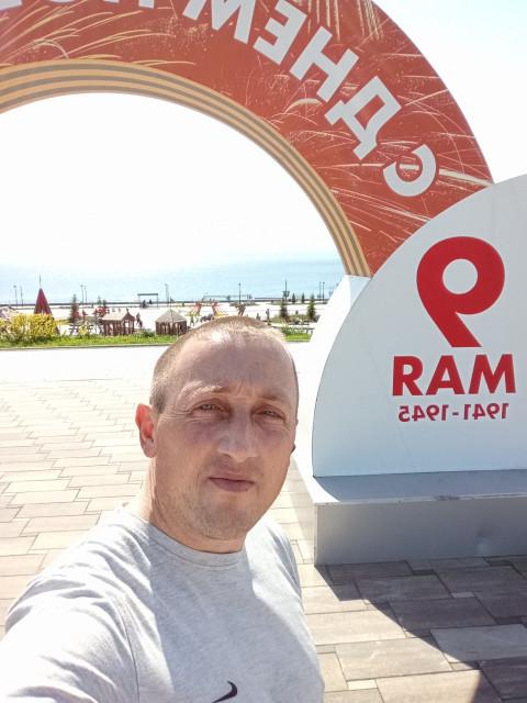 Дмитрий, Омск, 37 лет, 1 фото. Познакомлюсь с женщиной для любви и серьезных отношений, брака и создания семьи, гостевого брака, воспитания...  Анкета 893835. 