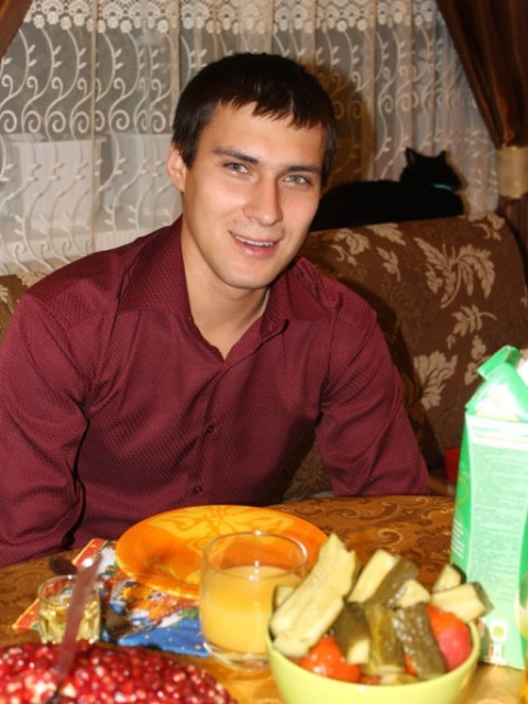 Дмитрий, Старобельск, 37 лет. Познакомлюсь с женщиной для любви и серьезных отношений, брака и создания семьи.  Анкета 894119. 