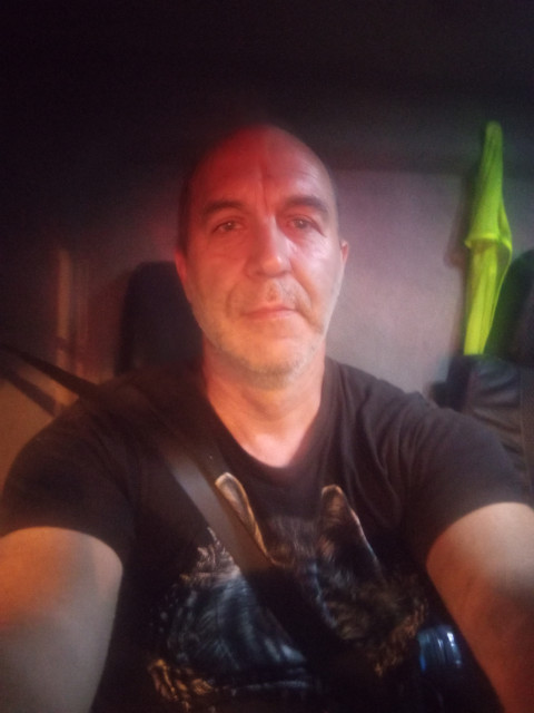Александр, Россия, Москва, 44 года, 1 ребенок. Ищу одну и навсегда. Хочу взаимной любви, честности, порядочности и открытости. Не навижу лож и муть