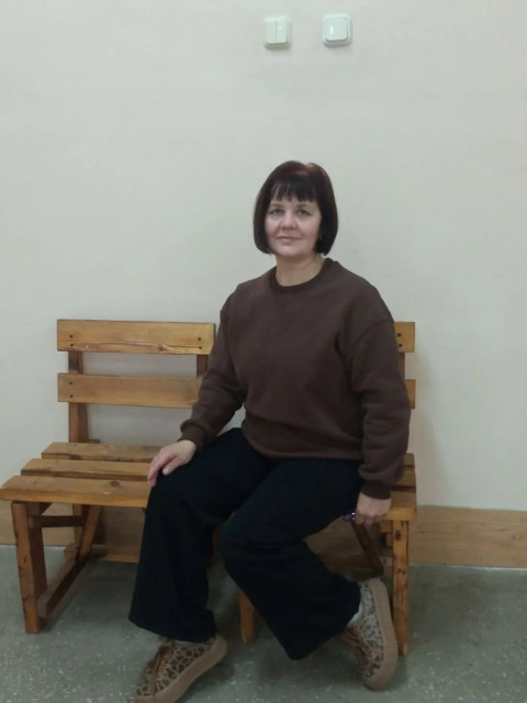 Елена, Беларусь, Жабинка, 60 лет, 2 ребенка. Хочу познакомиться с мужчиной примерно своего возраста  Анкета 894215. 