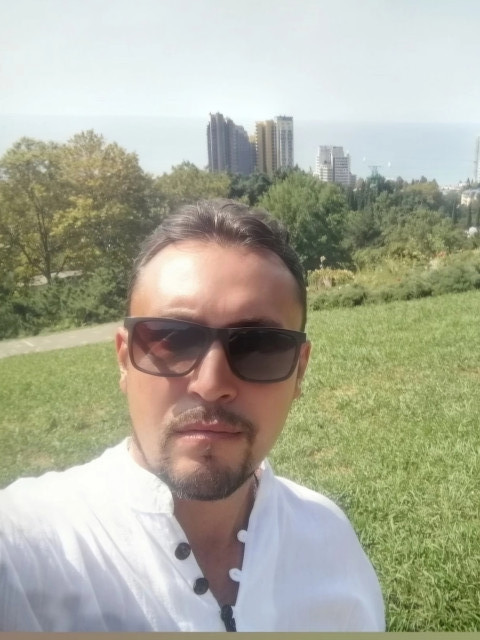 Александр Иванов, Россия, Тула, 38 лет, 2 ребенка. Ищу любящую женщину, желательно умеющую готовить, хотя сам прекрасно готовлю, хорошо зарабатываю. Могу...  Анкета 894262. 