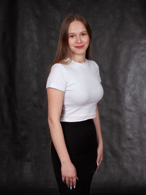 Анастасия, Россия, Курск, 18 лет. Познакомлюсь с парнем для любви и серьезных отношений, дружбы и общения.  Анкета 894312. 