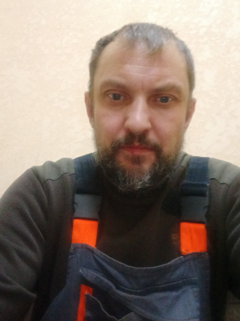 Александр, Рязань, 44 года. Он ищет её: женщину для любви и серьезных отношений, брака и создания семьи, рождения совместных детей.  Анкета 894650. 